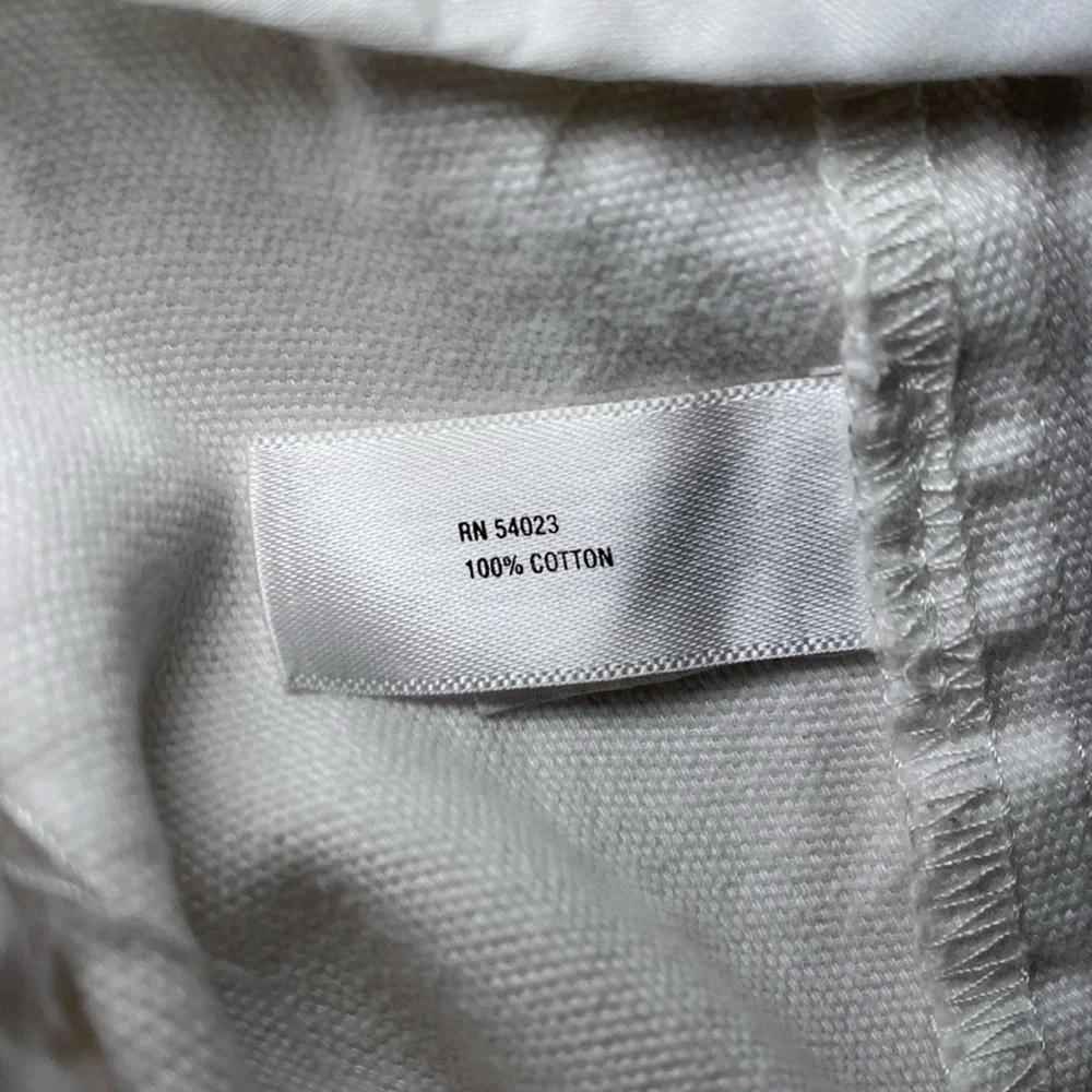 GAP women’s canvas